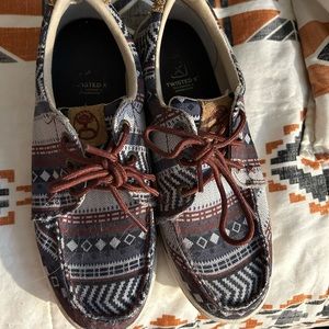 Twisted X sneakers